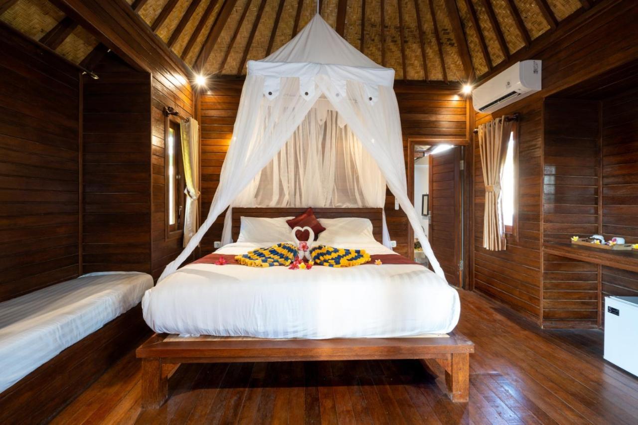Отель Karang Mas Lembongan Нуса-Лембонган Экстерьер фото